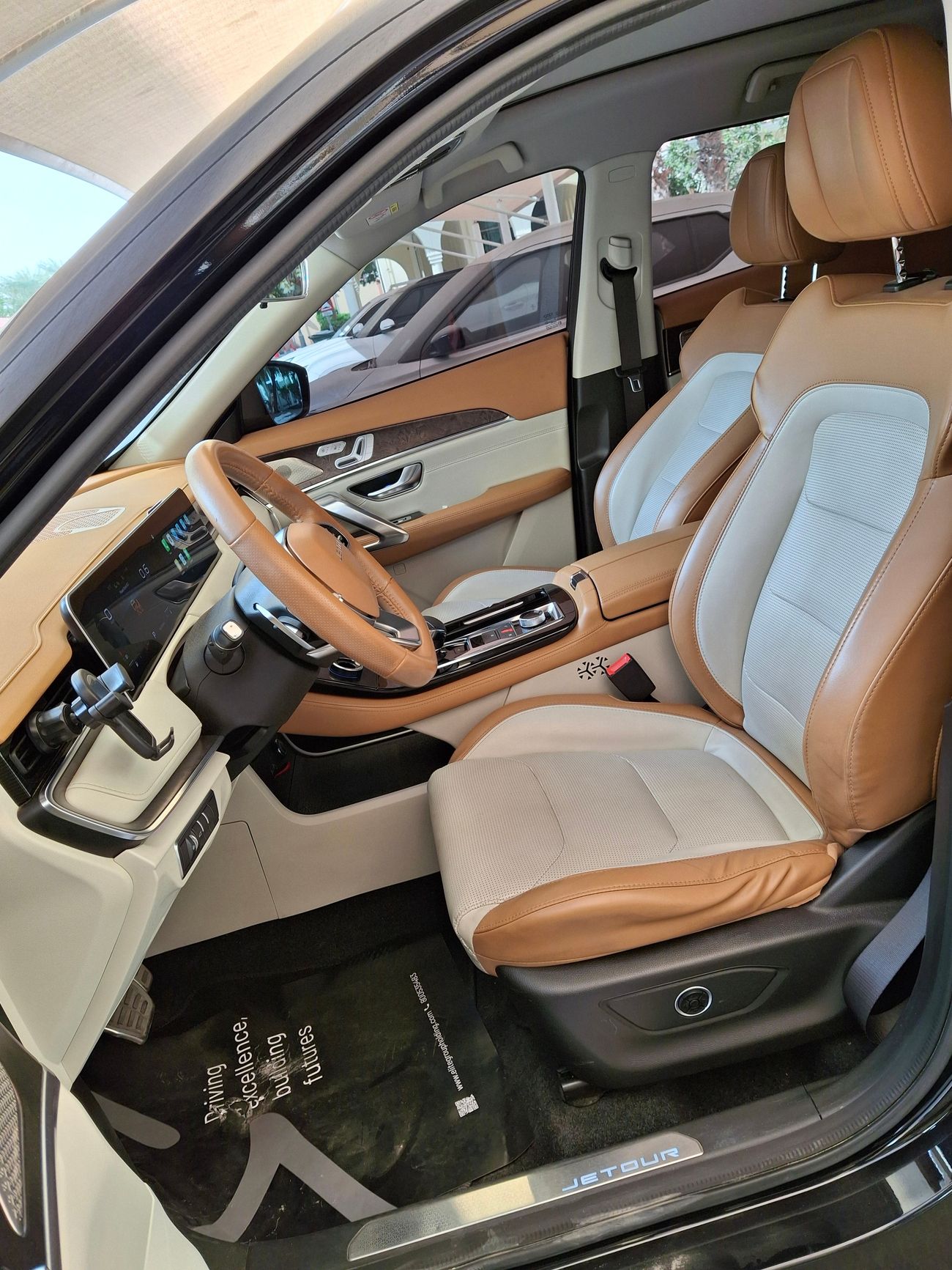 Jetour X70 Plus Luxury 1.6T LUXURY 1.6 | Zero Down Payment | Home Test Drive