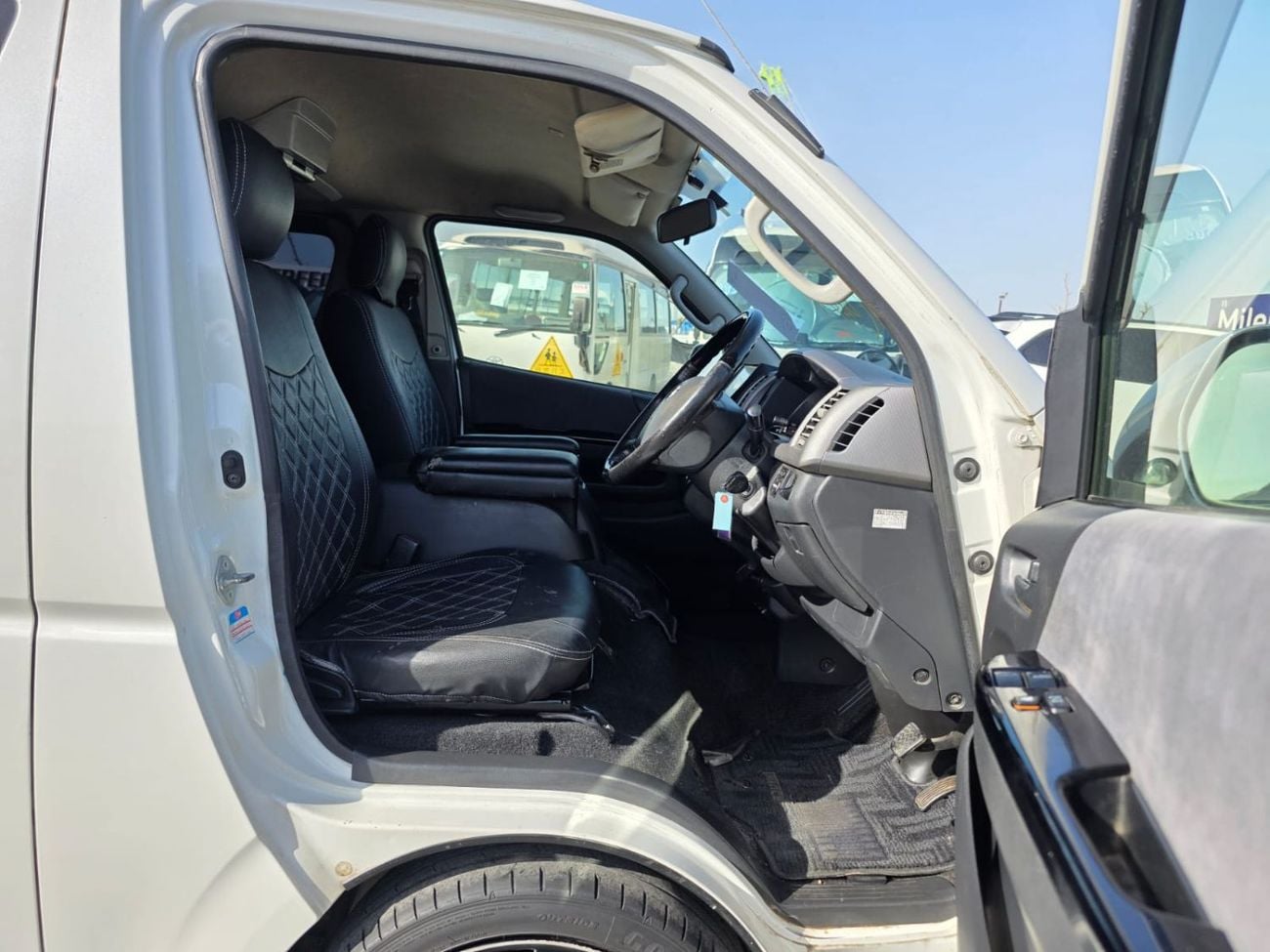 Toyota Hiace TOYOTA HIACE VAN RHD 2012 MODEL 2.0 L PETROL AUTOMATIC(PM58084)