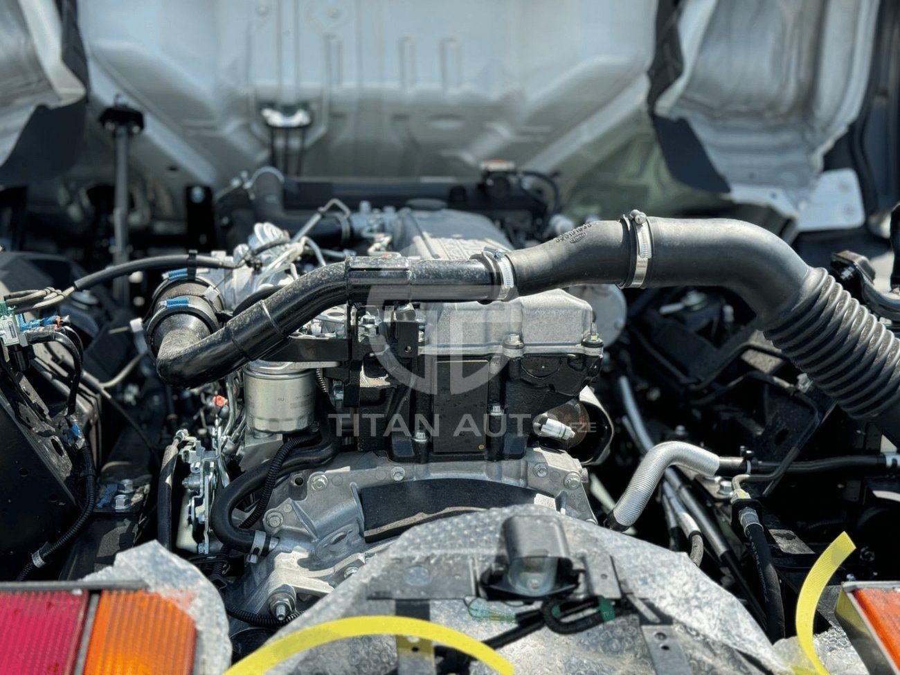 Isuzu NPR ISUZU NPR TRUCK CAB CHASSIS 4X2 MYY-5T 5- speed 2025 MODEL