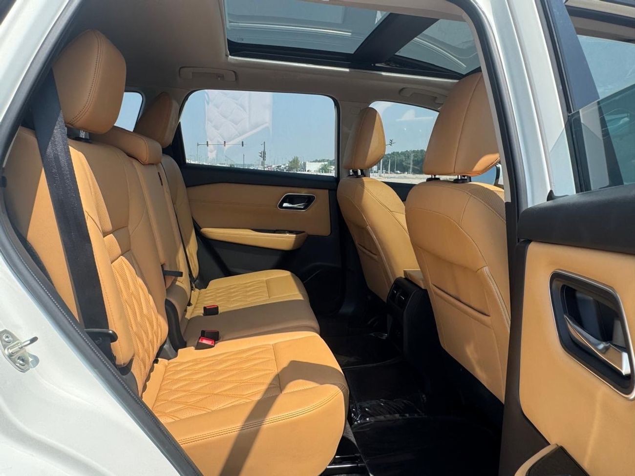 نيسان إكس تريل 2023 X-TRAIL SL 2.5L GCC Full Options 7 seats