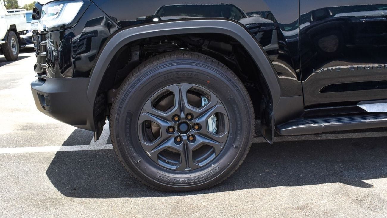 تويوتا لاند كروزر ECT0030 - TLC300 GR Sport - 3.3L Diesel Auto Black