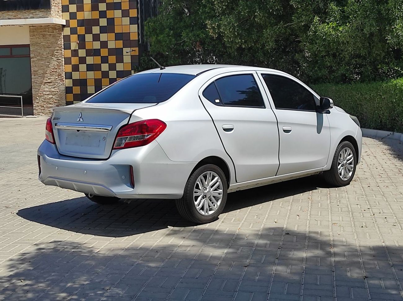 Mitsubishi Attrage GLX Premium 1.2L Mitsubishi Atrage 2021 1.2 full automatic Gcc