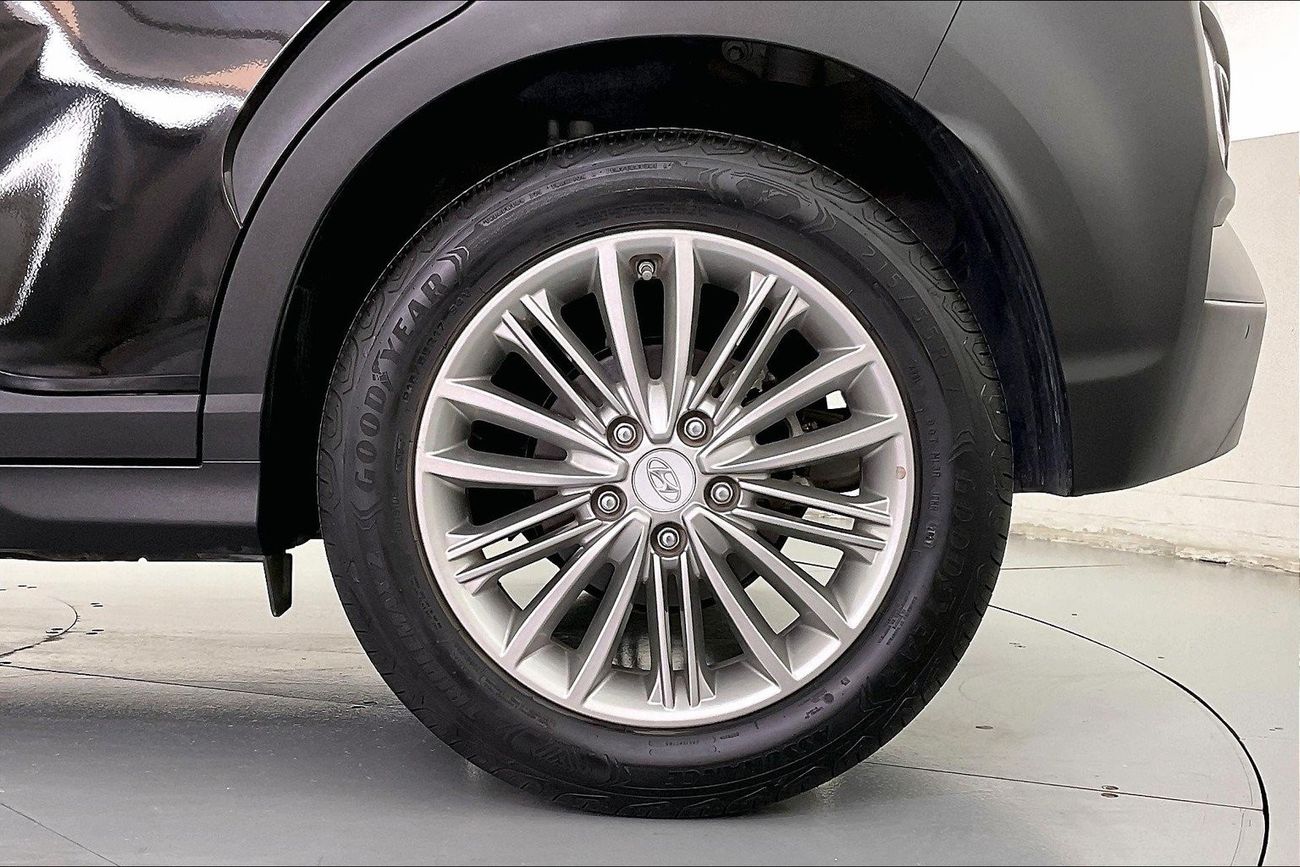 Lexus UX200 Premier | 1 year free warranty | 0 Down Payment