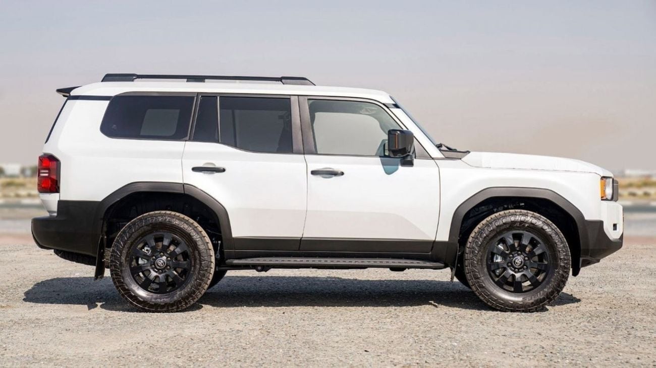 Toyota Prado TOYOTA PRADO 250 2.4P AT FIRST EDITION MY2024 – WHITE