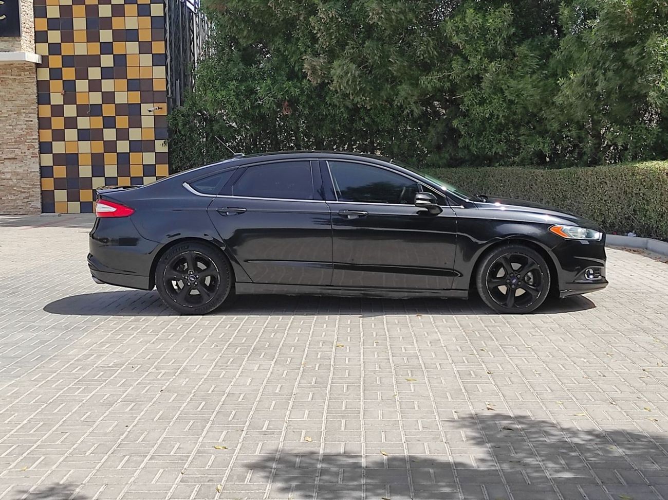 Ford Fusion SE 2.0L Ford fusion 2015 Gcc V4 full options no1