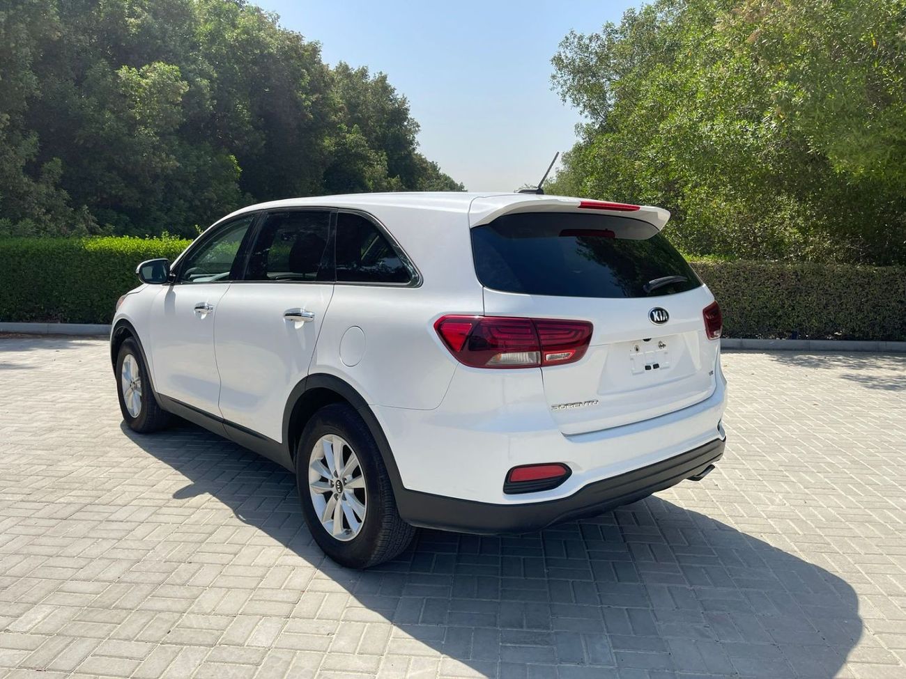 كيا سورينتو متوسط المواصفات