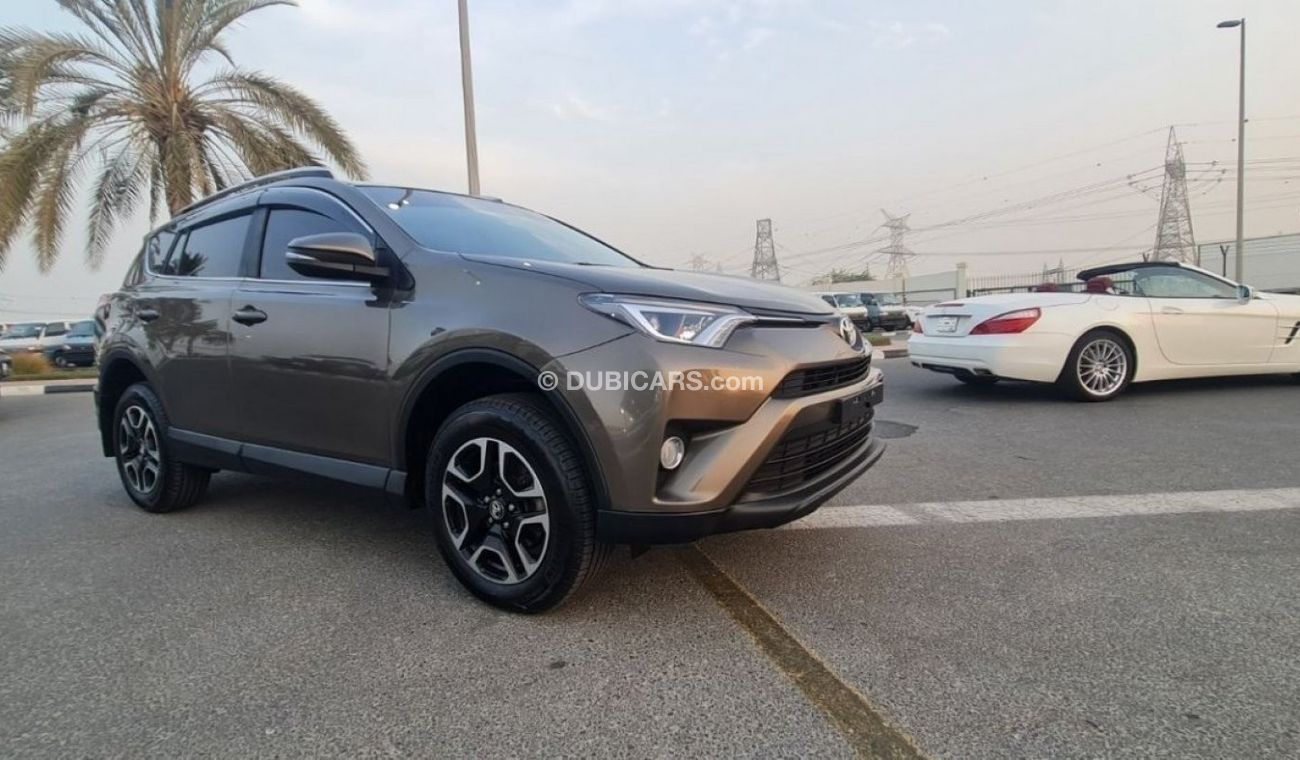 Toyota RAV4 2017 SUNROOF | RIGHT HAND DRIVE | 2.0L PETROL { PREMIUM LEATHER INTERIOR } REAR CAMERA