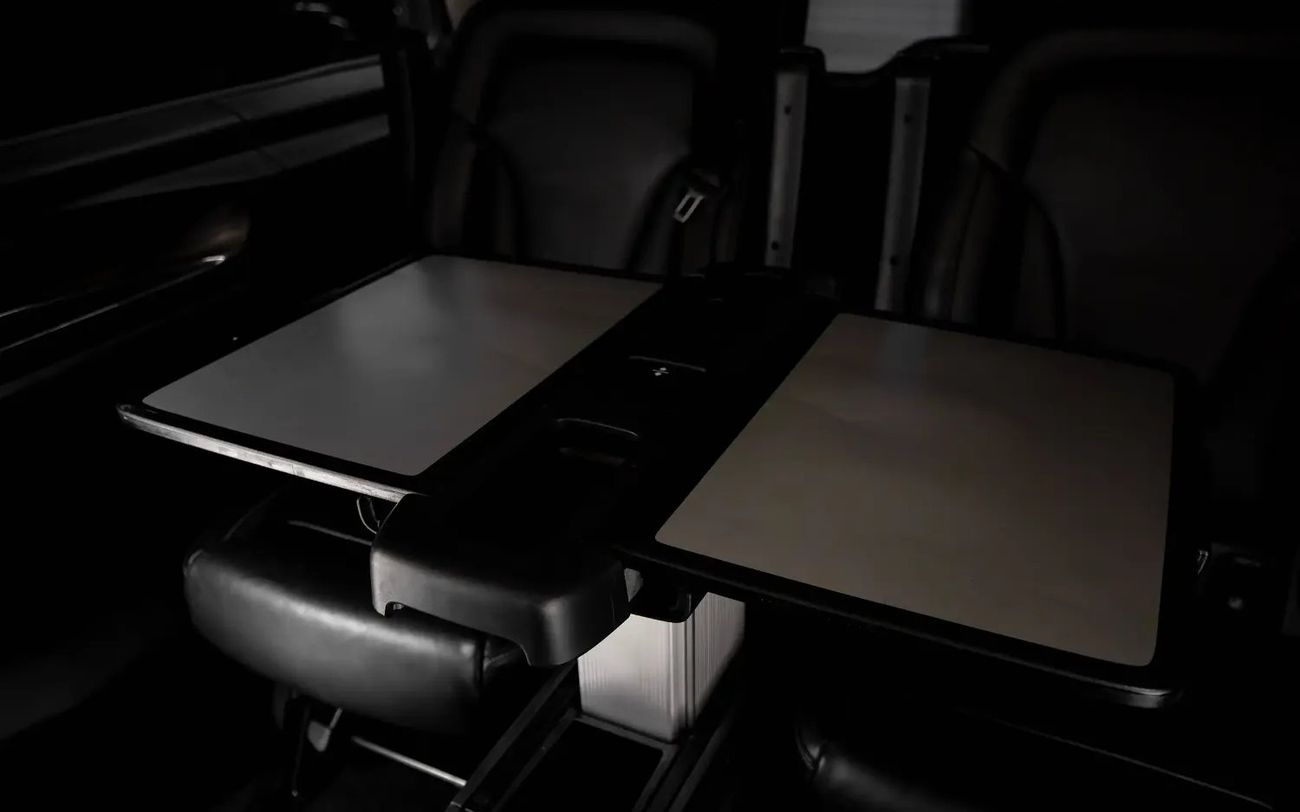 Mercedes-Benz V 250 Std 2.L - GCC Spec