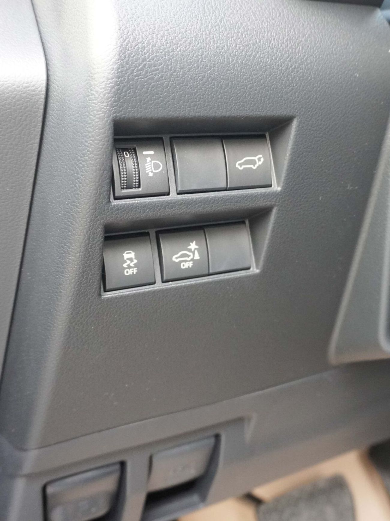 تويوتا لاند كروزر GXR 4.0L