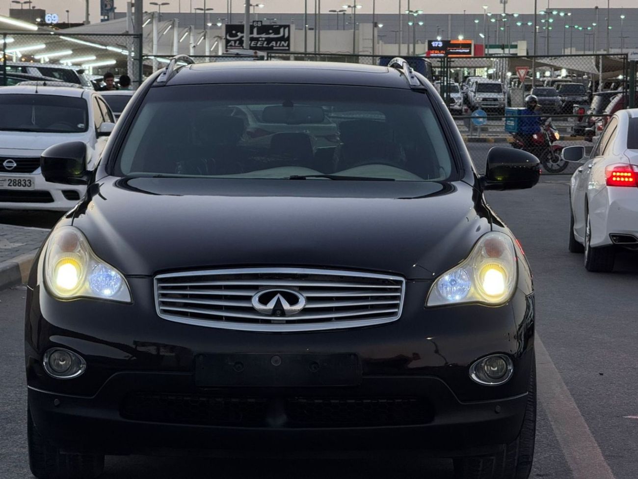 Infiniti EX35 In excellent condition and requires no expense