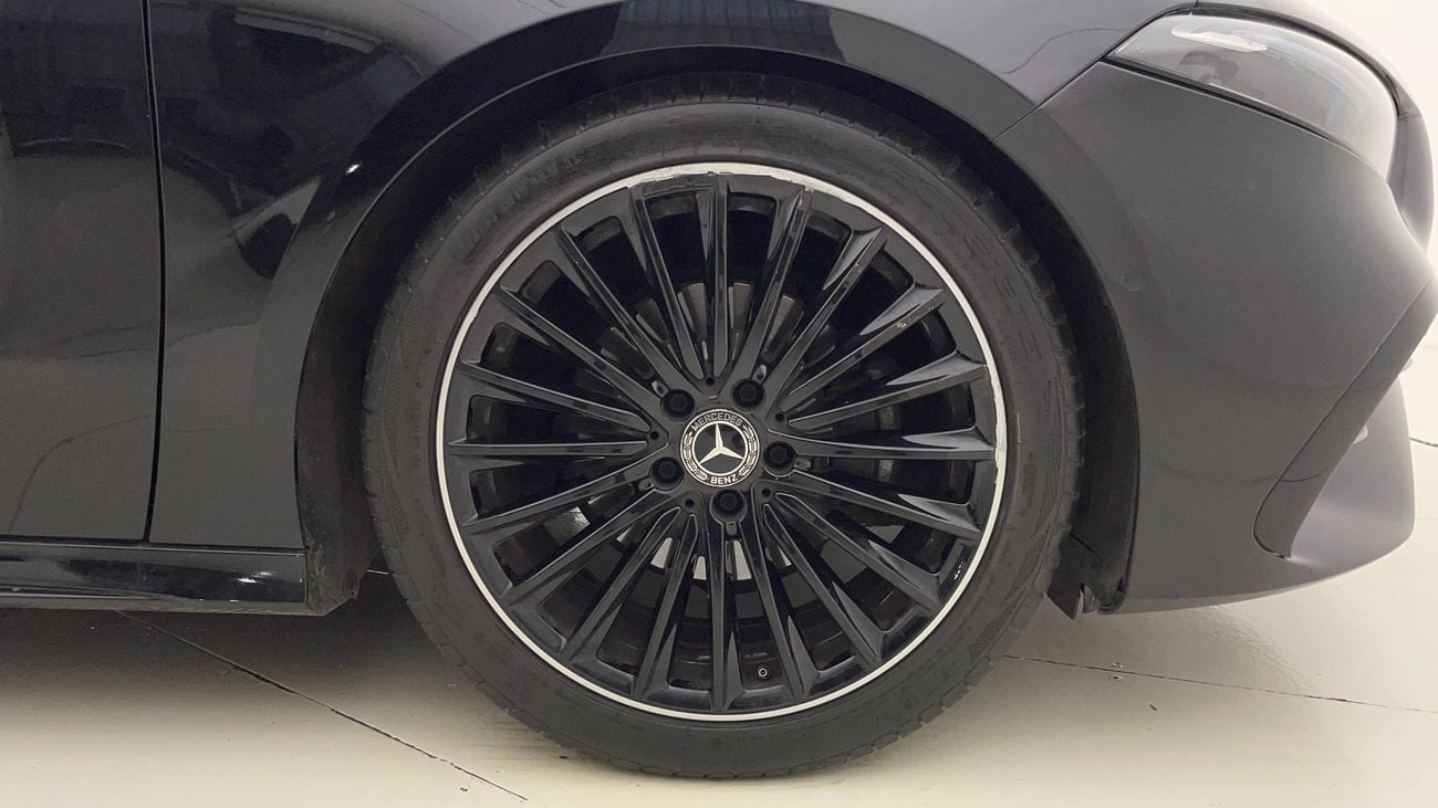 Mercedes-Benz A 200 PREMIUM AMG 1.4 | Zero Down Payment | Home Test Drive