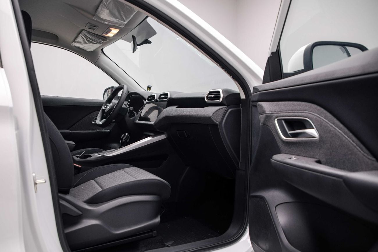 أم جي ZS STD 1.5L - White Inside Black | Export Only
