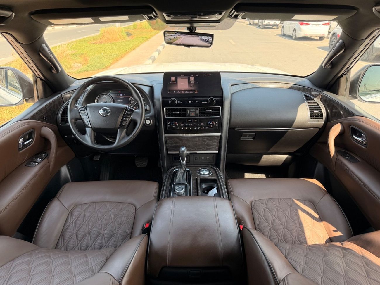 Nissan Armada Platinum 5.6L  | sunroof, 360 camera, VIP seats full option