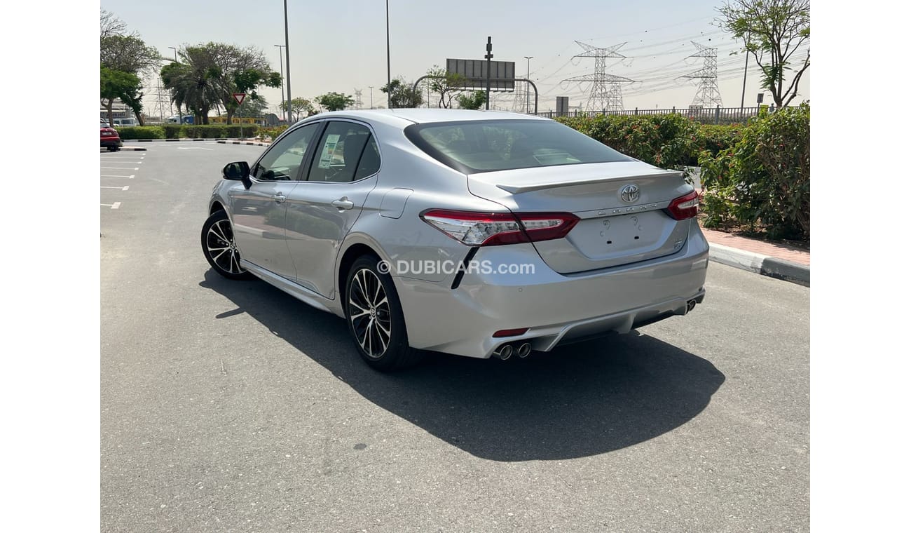 تويوتا كامري SE