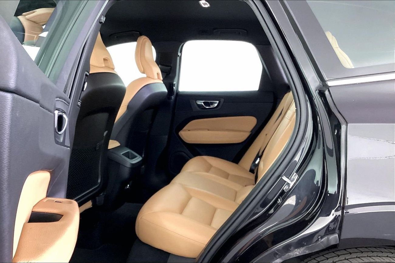 Volvo XC60 T5 Momentum | National Day Celebration | Guaranteed Warranty | 0 Down Payment