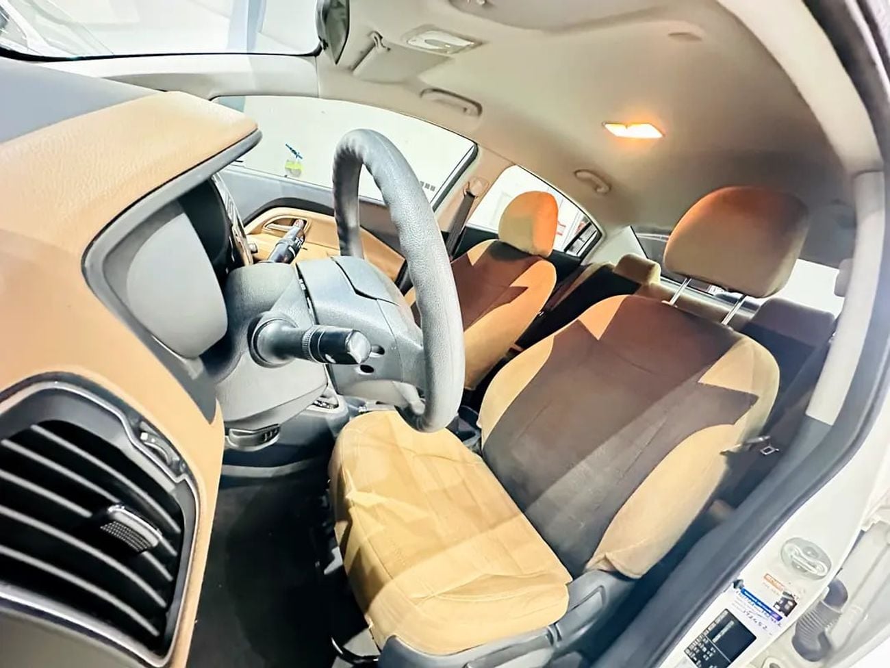 Kia Rio EX 1.4L (107 HP) Hatchback