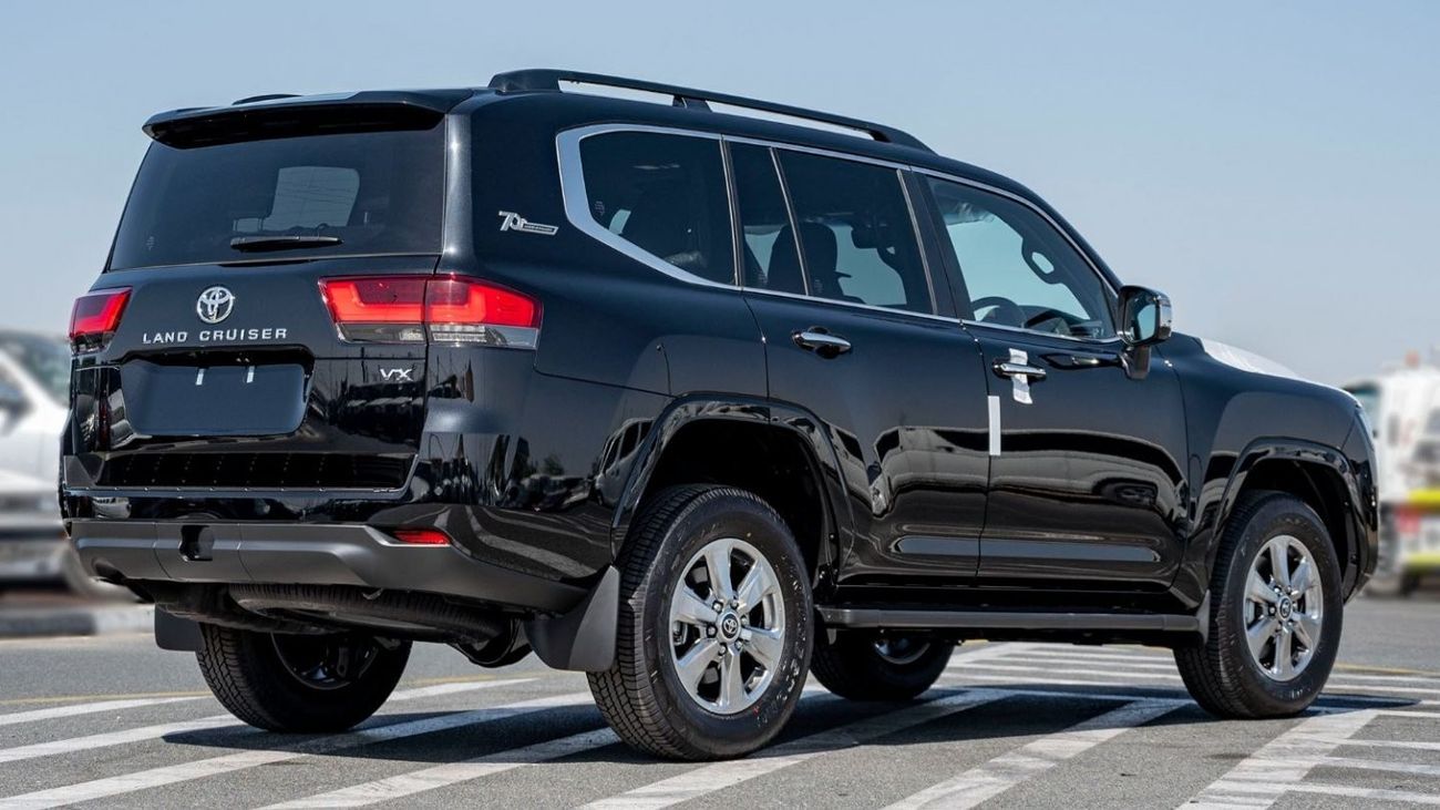 Toyota Land Cruiser 300 VX 3.3L DSL 2023YM Brand New RHD