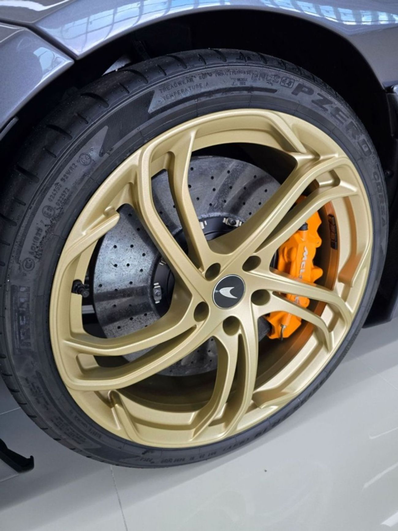 مكلارين 750S سبايدر Brand New McLaren 750S Spider