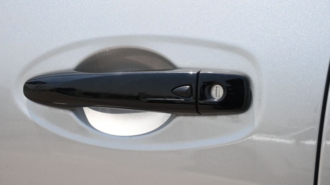 Nissan Navara NISSAN NAVARA 2.5L DIESEL PRO4X 4X4 SILVER DC AT MODEL 2025 BRAND NEW [AVAILABLE COLOURS : SILVER/W/