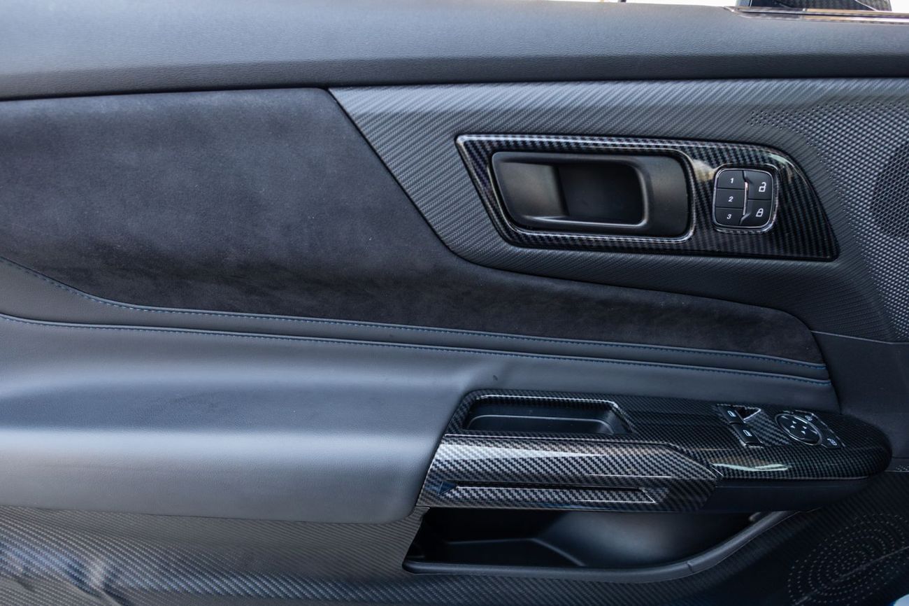 Ford Mustang DARK HORSE 5.0 (500HP) A/T