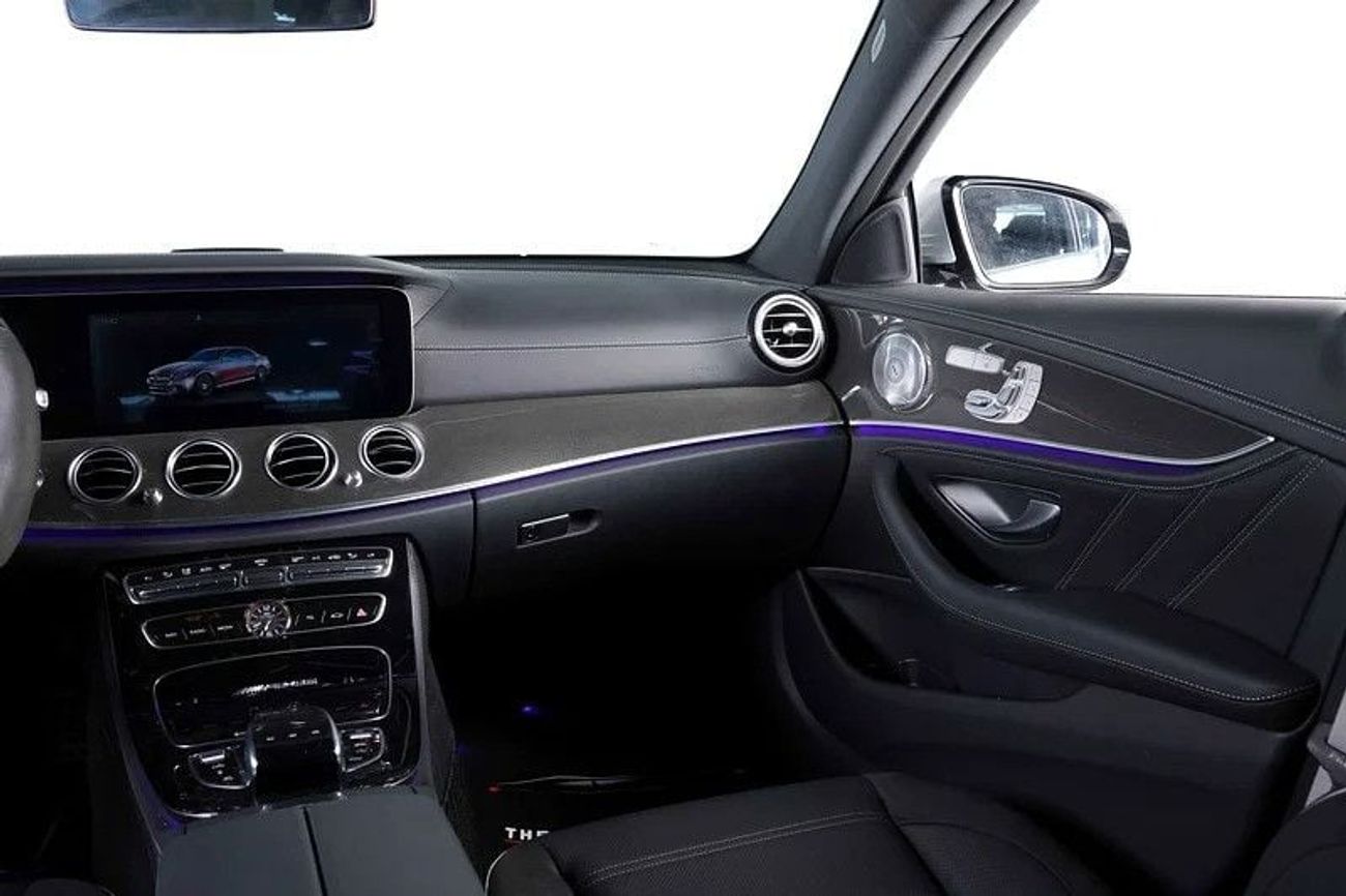 Mercedes-Benz E 63 S AMG Std 4.0L