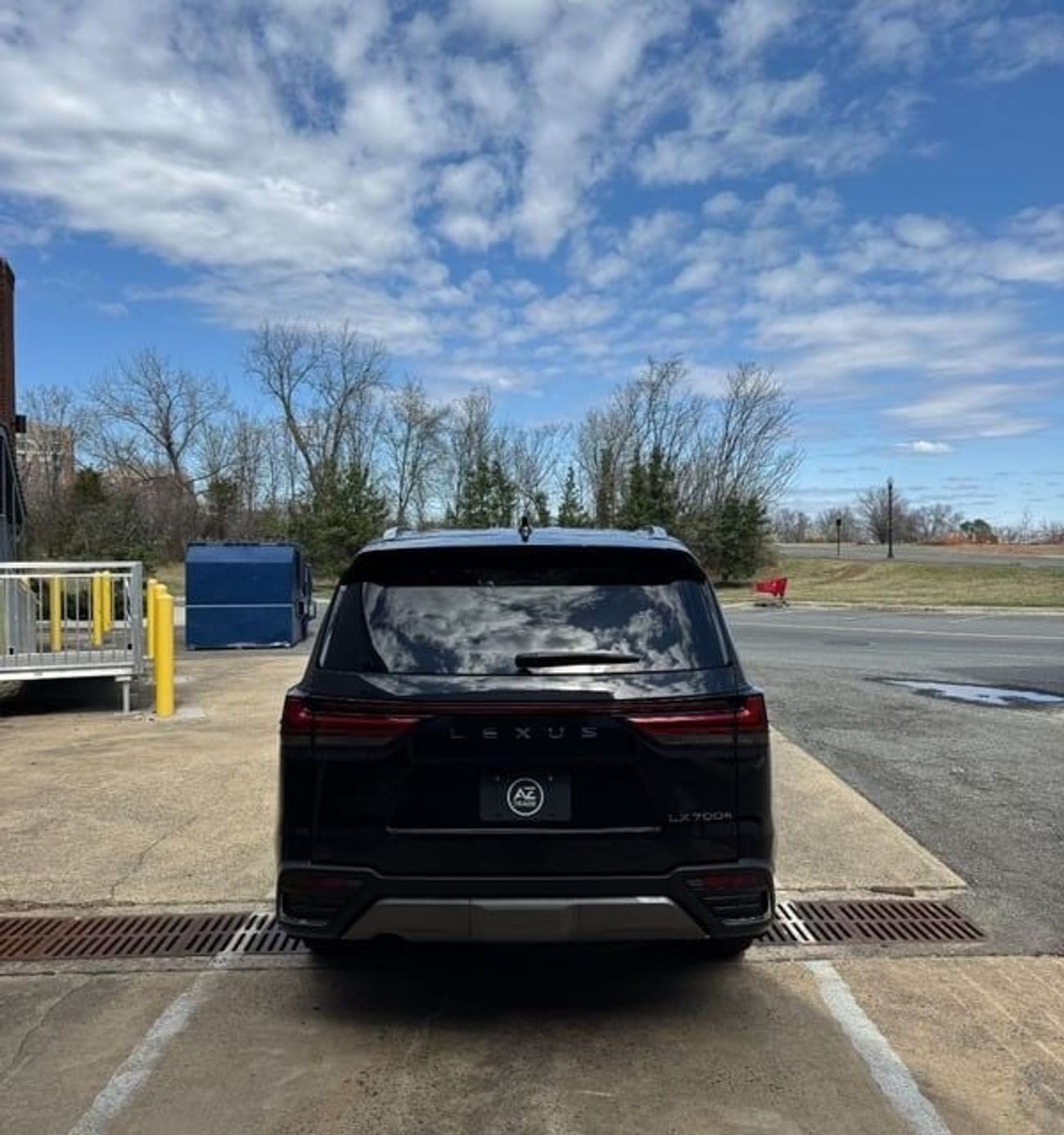 لكزس LX 700h Luxury