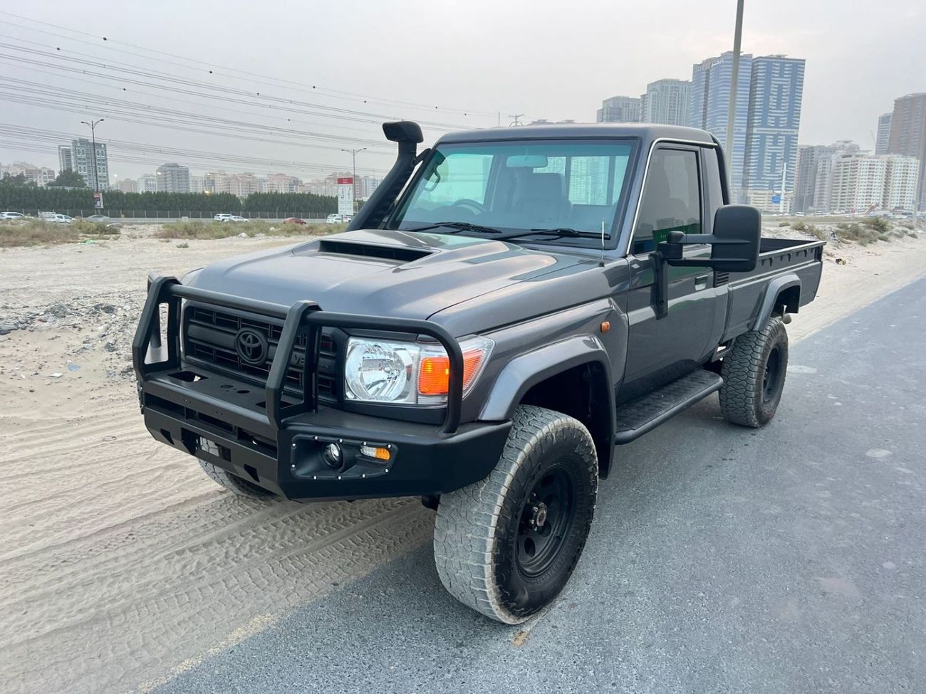 Toyota Land Cruiser Pick Up
