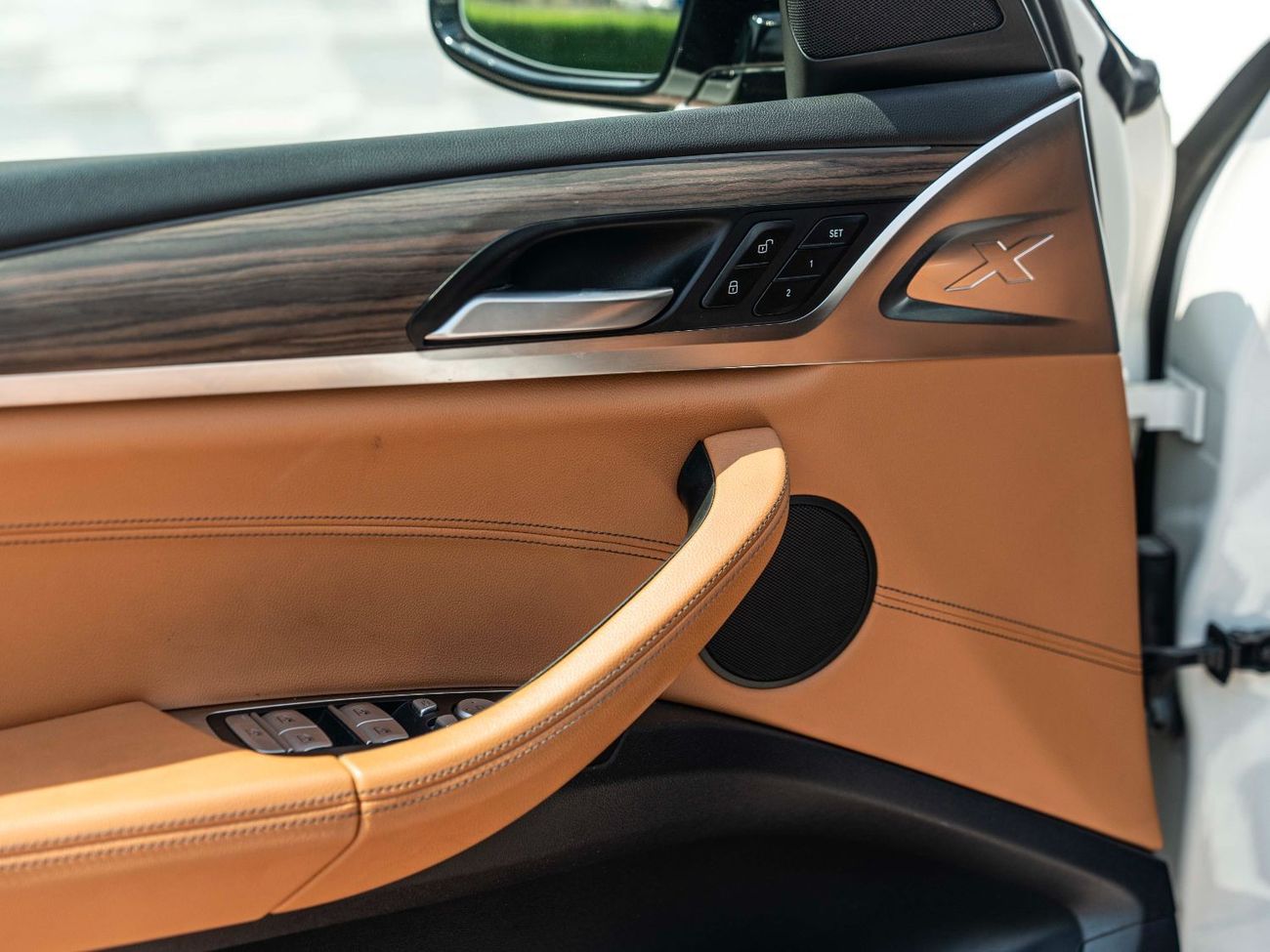 BMW X3 xDrive 30i M Sport AED 2,044 PM • X3 XDRIVE 30i • M-SPORT PACK • FULL AGMC BMW SERVICE HISTORY