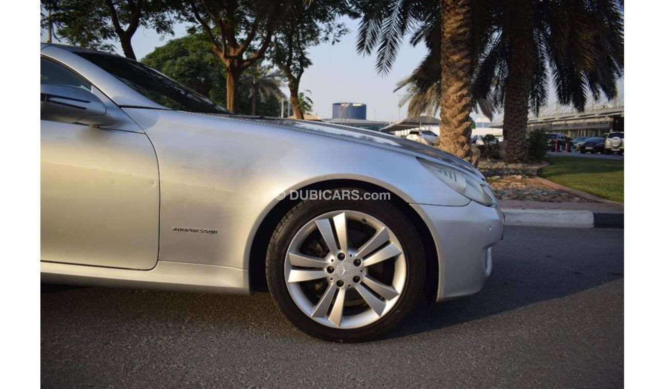 Mercedes-Benz SLK 200 2009  GCC SPECS HARD TOP CONVERTIBLE