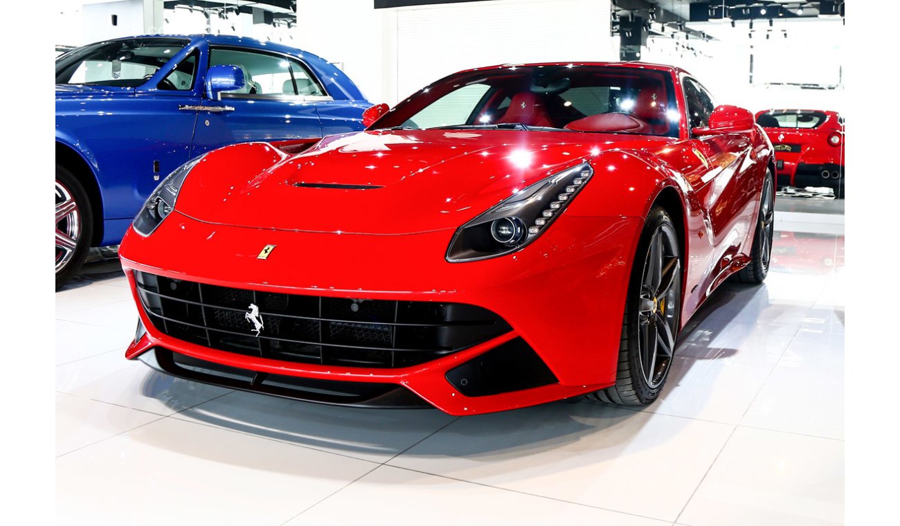 Ferrari F12 Berlinetta 6.3L V12 2015 - Service Contract until Dec.2021 / Only 4K Mileage (( 731 HP ))