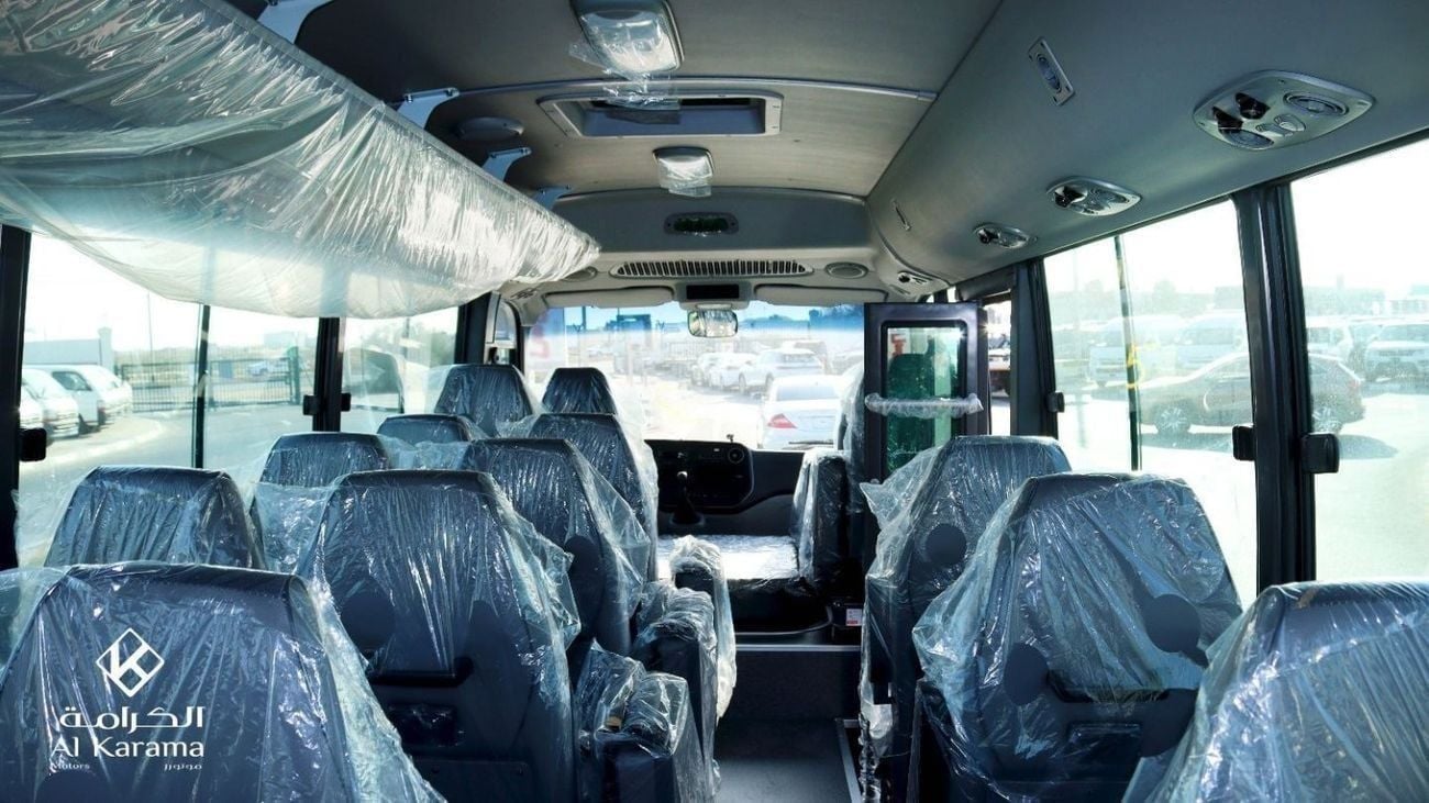هيونداي كونتي 3.9Ltr Diesel, Manual Transmission, 29 Seater, Power Folding Door