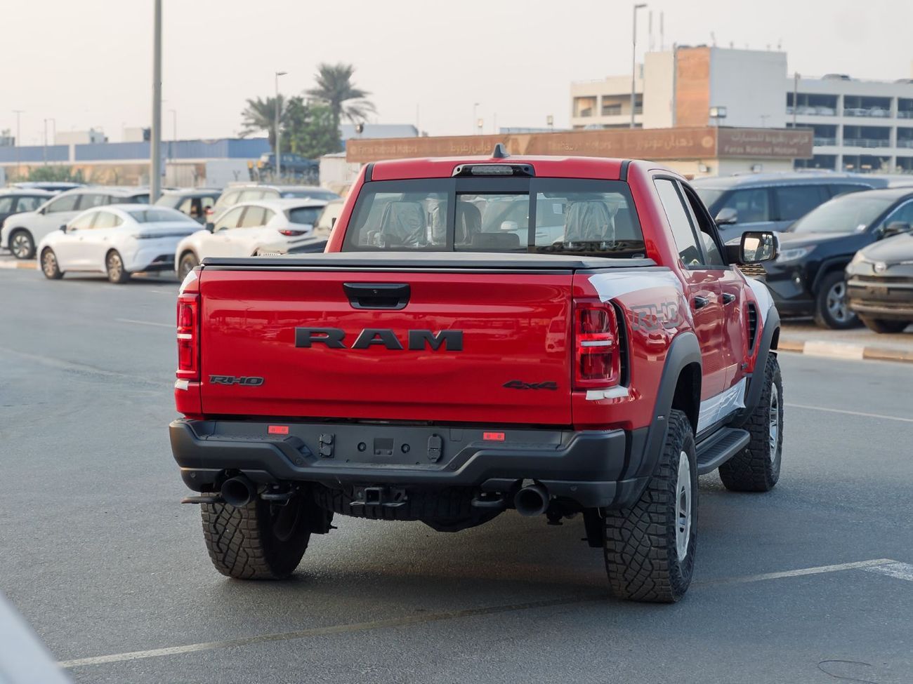 RAM 1500 EXPORT PRICE - RAM RHO 3.0L TT HO - Red (FULL OPTION)