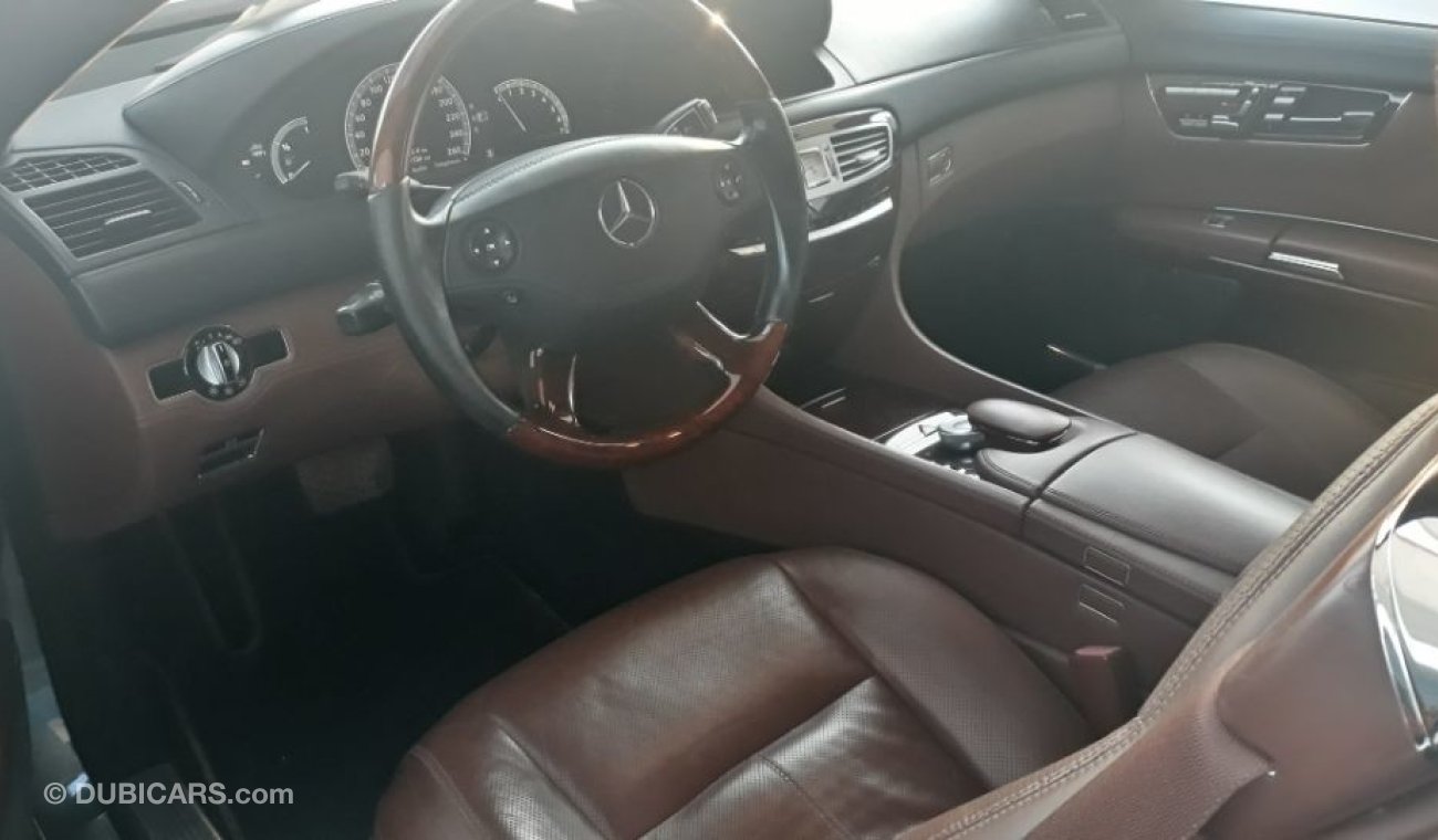 مرسيدس بنز CL 500 2008 Gulf specs clean car very good condition