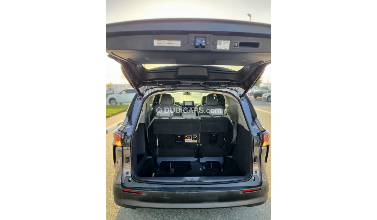 Toyota Sienna TOYOTA SIENNA HYBRID FULL OPTION 2021 MODEL