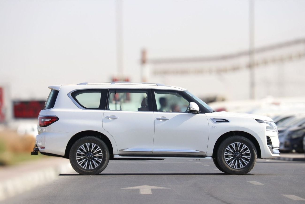 نيسان باترول Nissan Patrol LE 5.6L Petrol V8, Model 2024 Color White