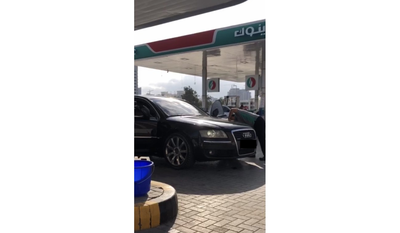 Audi A8 V8-4.2FSI