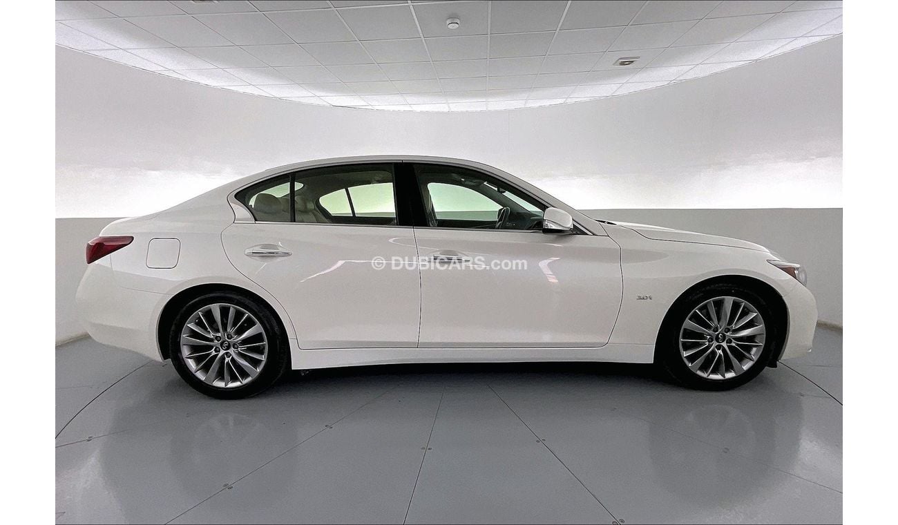 Infiniti Q50 Premium / Luxe