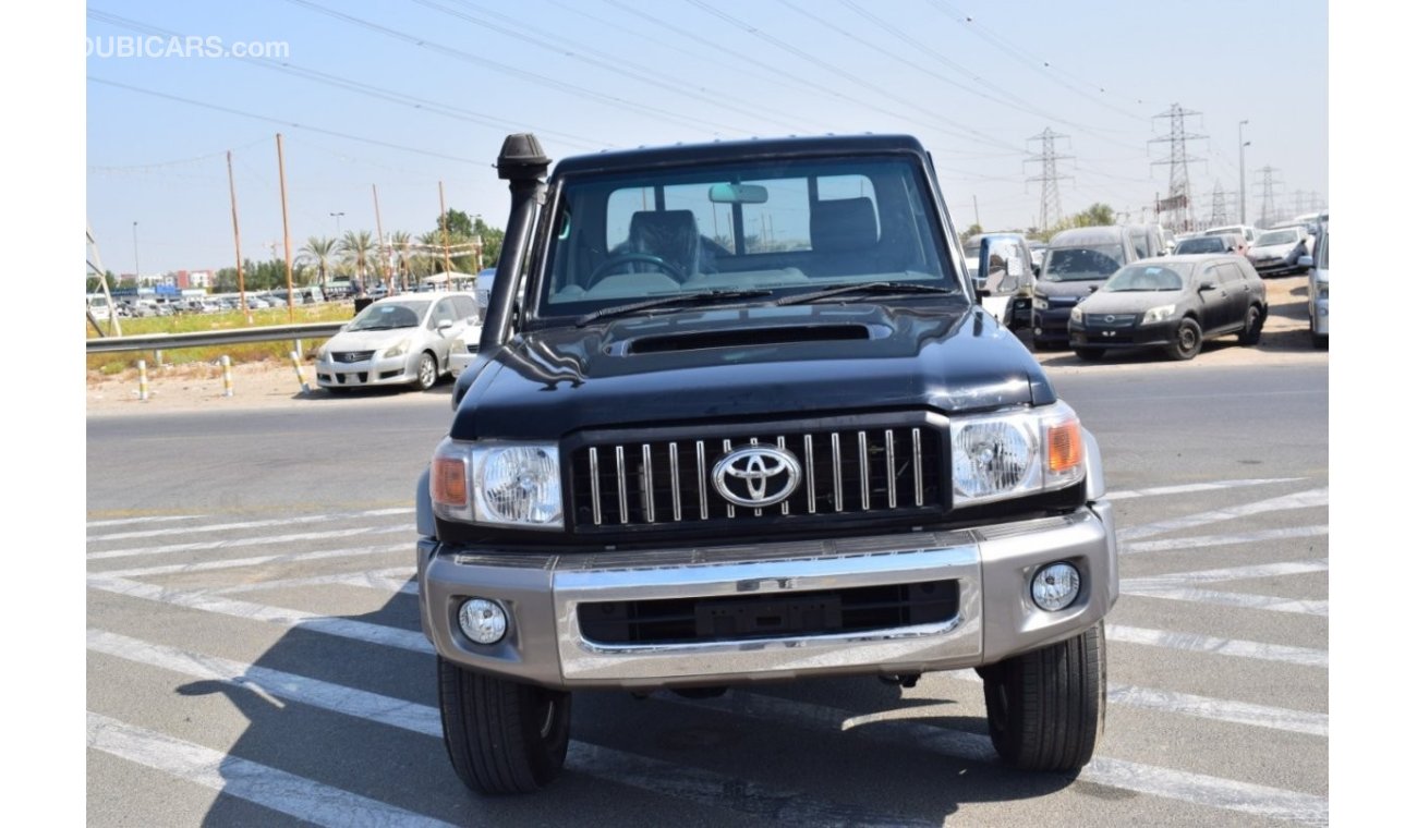 Toyota Land Cruiser Pick Up