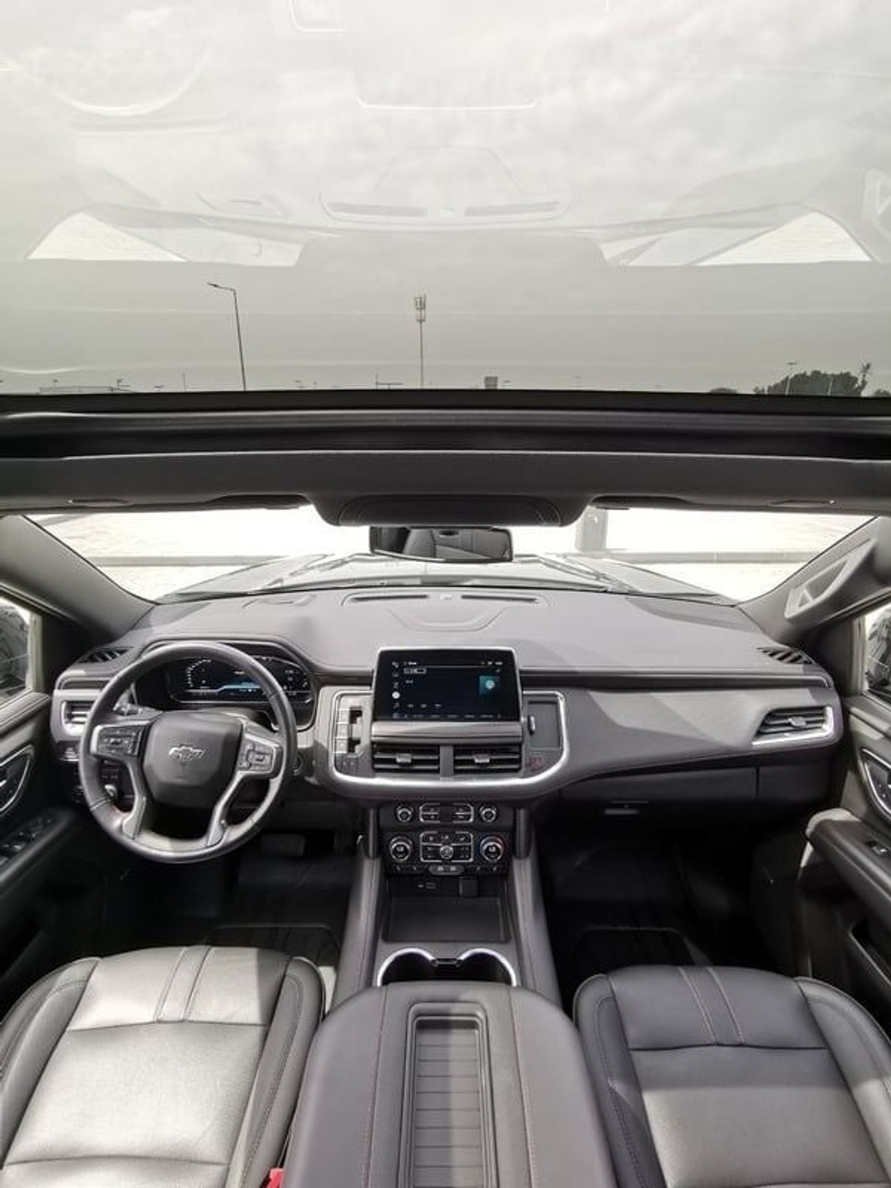 Chevrolet Suburban Chevrolet RST Suburban - 2022 - Black