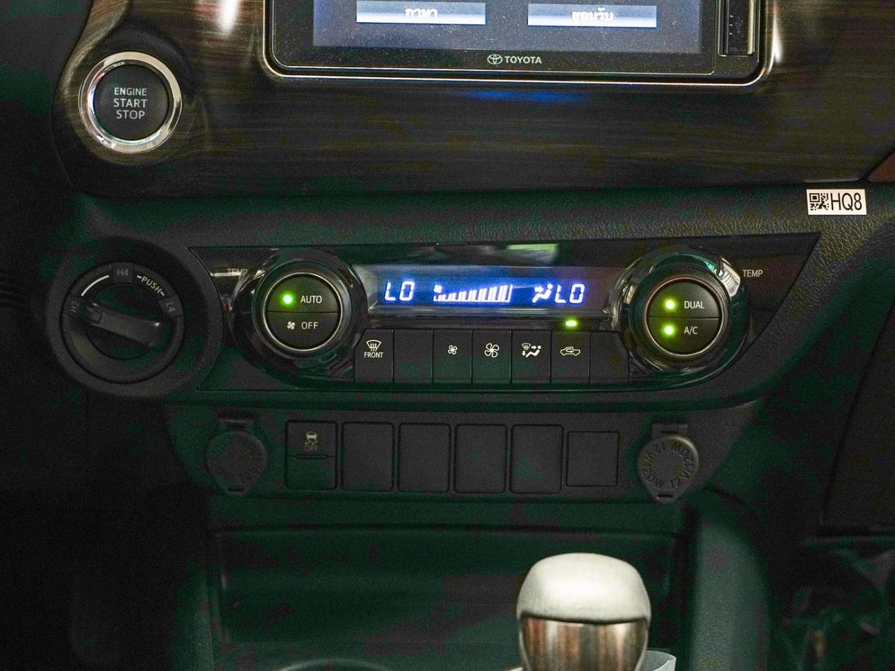 Toyota Hilux SR5 2.7 Automatic Full option 2026