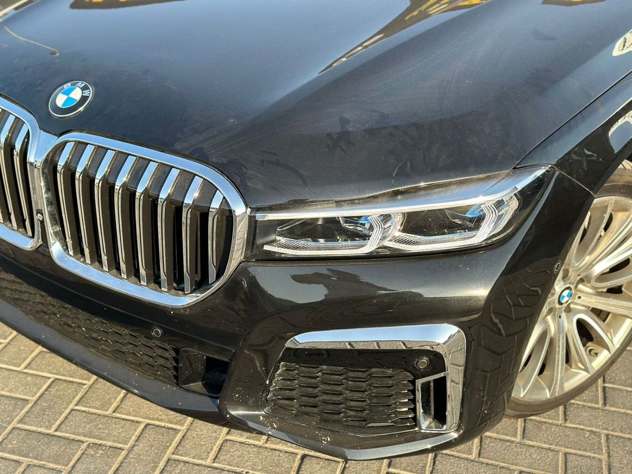 BMW 750Li xDrive 4.4L (530 HP)