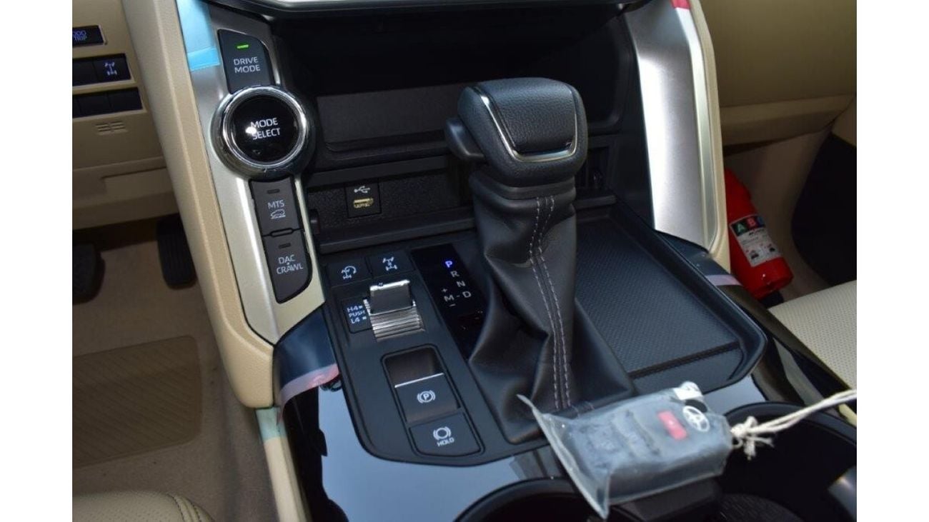 Toyota Land Cruiser 300 GXR Black Edition