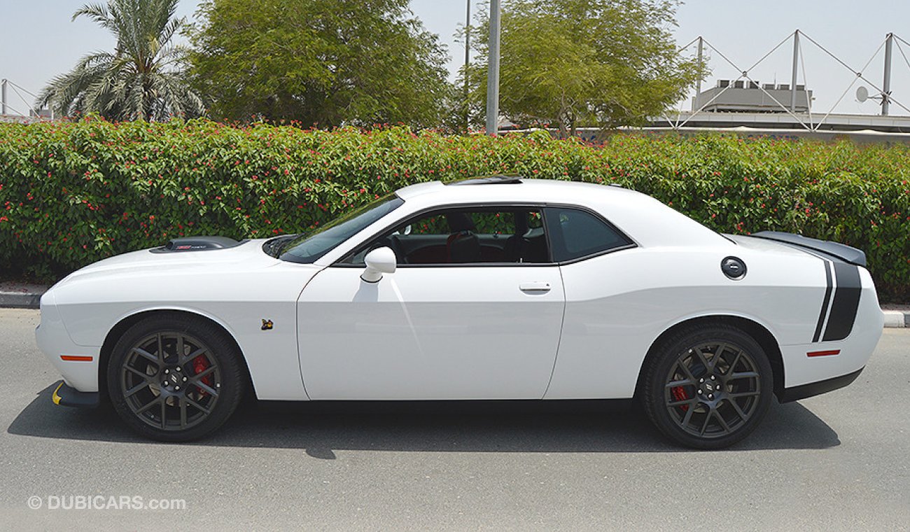 Dodge Challenger SRT Scatpack 2018, 6.4L V8 0km, GCC with 3 Years or 100,000km Warranty