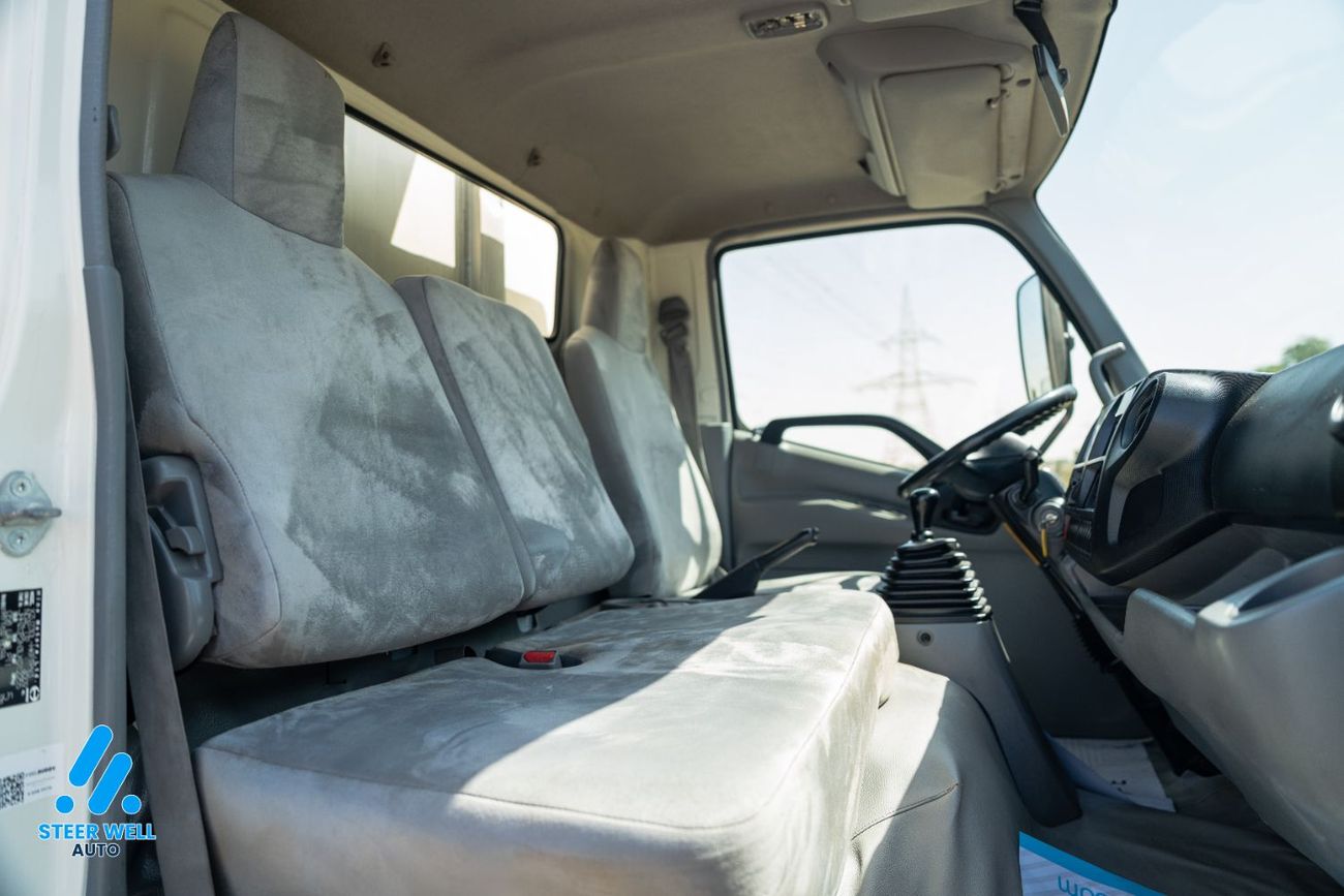 هينو 300 2020 Hino 300 916 4.0L Diesel Manual | Long Chassis Chiller Box | GCC Specs