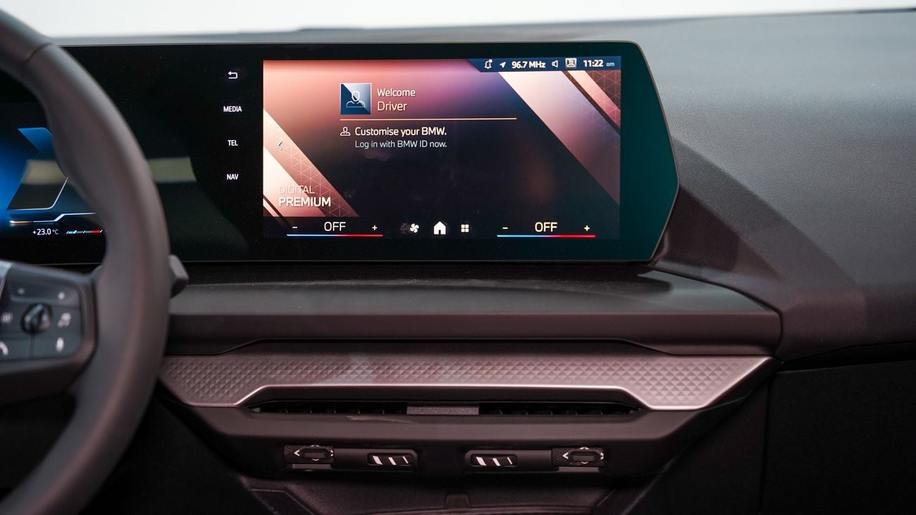 بي أم دبليو 118