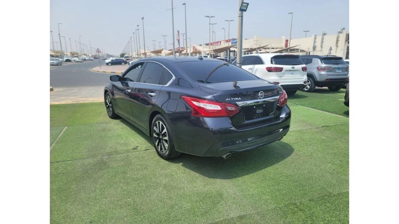 Nissan Altima SV 2018 Nissan Altima, Clean title