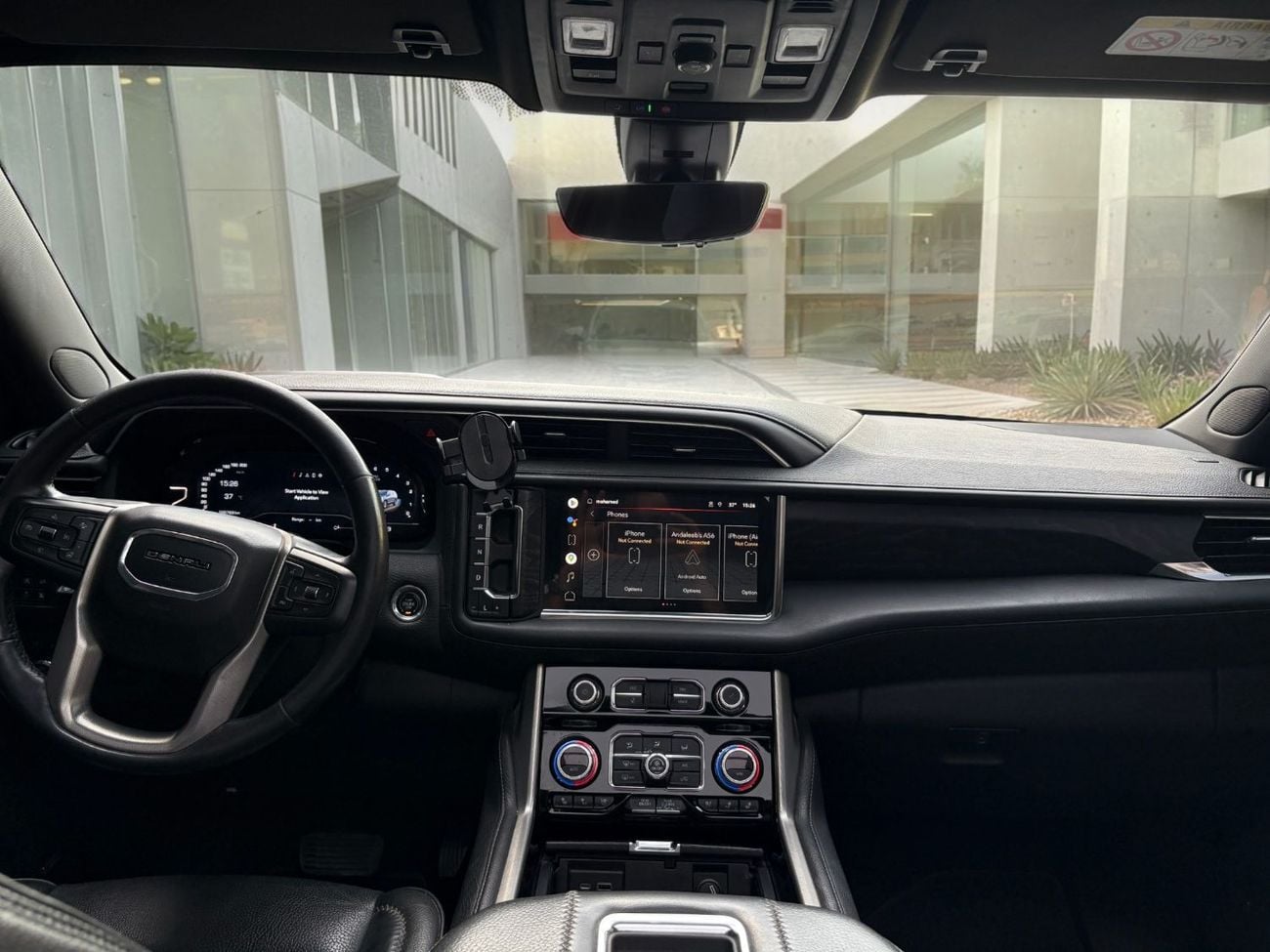 GMC Yukon Denali 6.2L (8 Seater) AED 2,080 P.M | 0% DOWN PAYMENT | GMC YUKON DENALI | 6.2L V8 | 2022 | GCC SPE