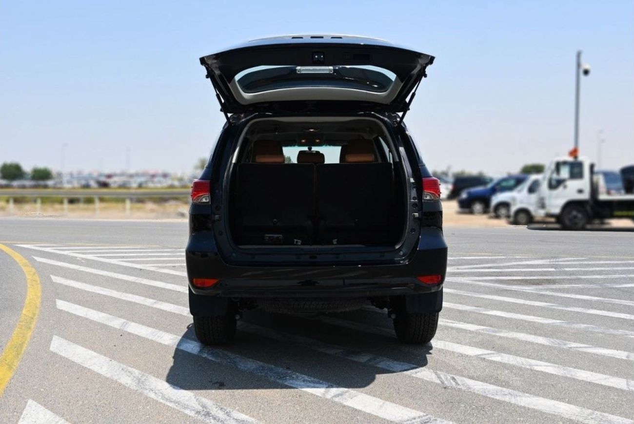 Toyota Fortuner TOYOTA FORTUNER 4X4 Diesel 2.4L 2023 Automatic 7 Seaters