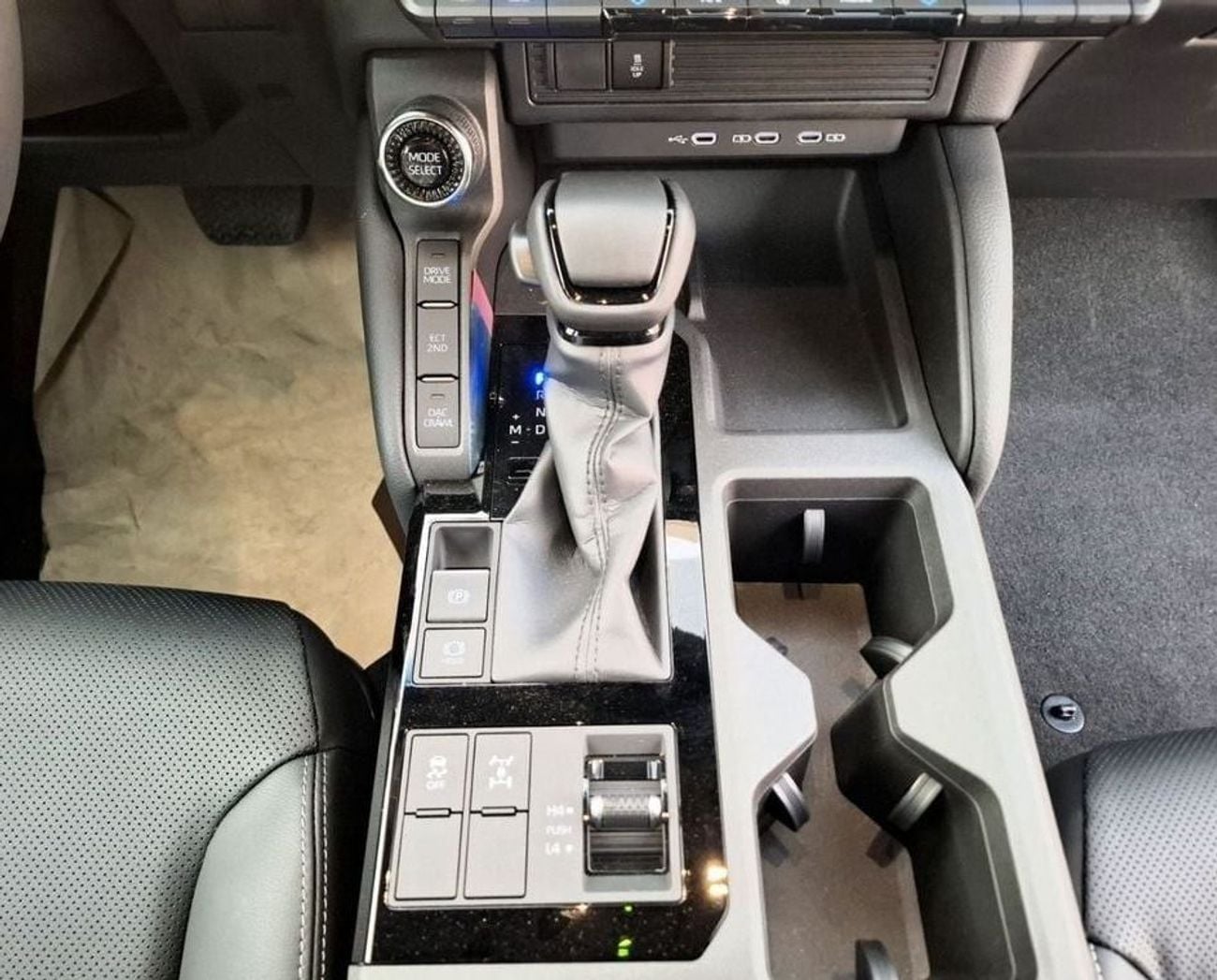 تويوتا برادو GXR PRADO 2.8 TURBO DIESEL LIMITED AUTO 2024