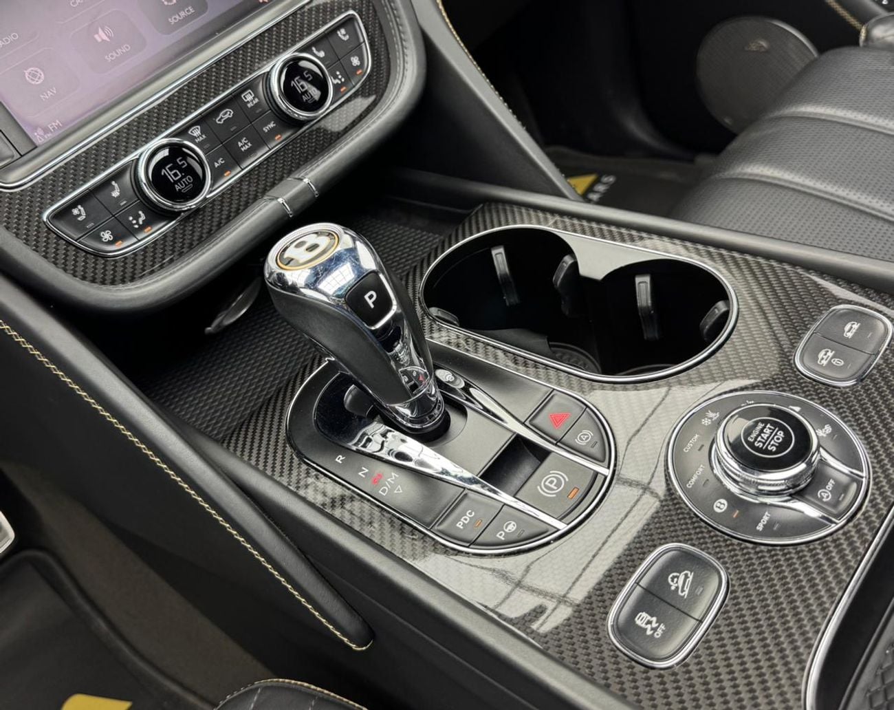 Bentley Bentayga 2020 Bentley Bentayga Signature, Warranty, Full Service History, GCC